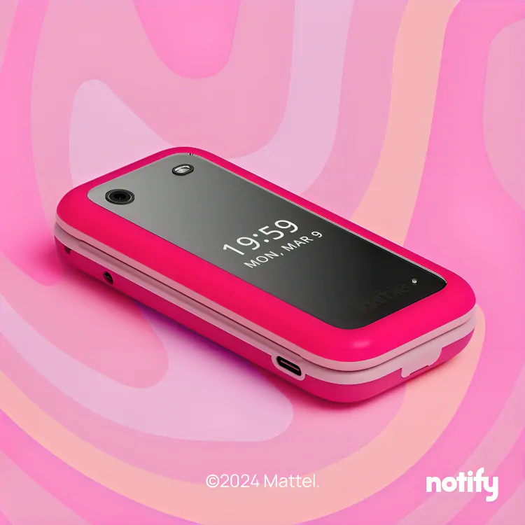 Desconexión digital con el nuevo móvil de Barbie: un dispositivo retro que promueve interacciones auténticas y menos distracciones