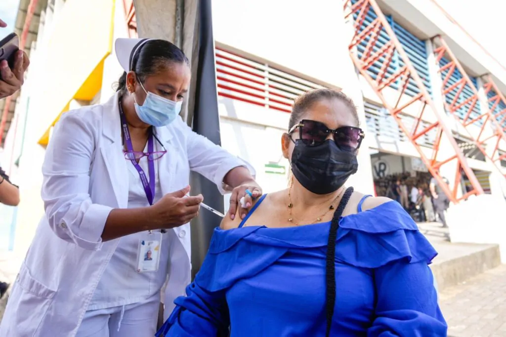 vacunación contra fiebre amarilla