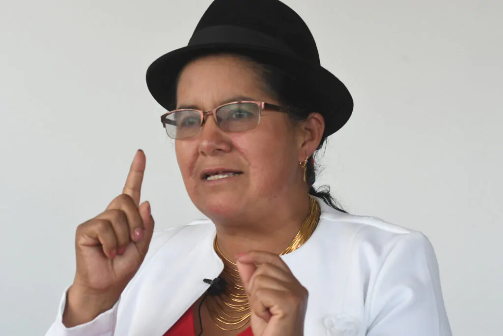 bloqueos aeroportuarios en Cotopaxi