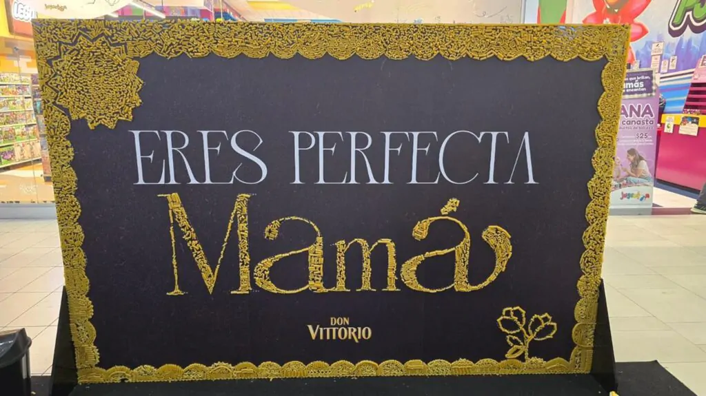 La celebración perfecta con el fideo perfecto honra a mamá con amor, creatividad, y solidaridad en una campaña inolvidable.