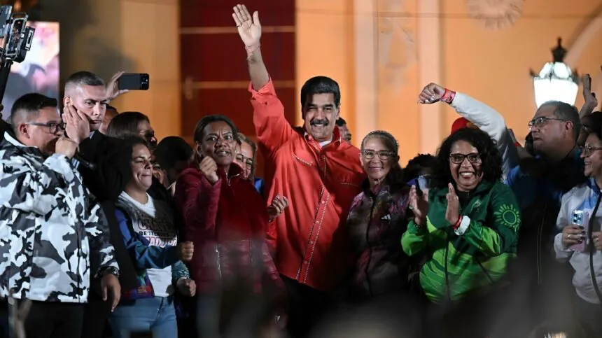 Maduro celebra la victoria del chavismo en elecciones venezolanas