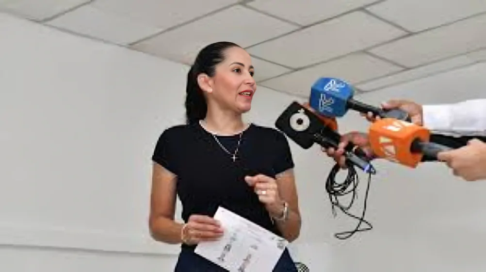 El TCE archiva la denuncia contra Luisa González, Rafael Correa y Francisco Estarellas por presunta violencia política