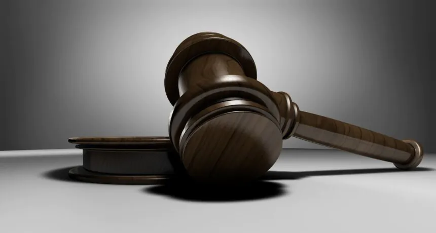 Juez destituido en Cuenca por conceder beneficios penitenciarios irregulares a detenidos