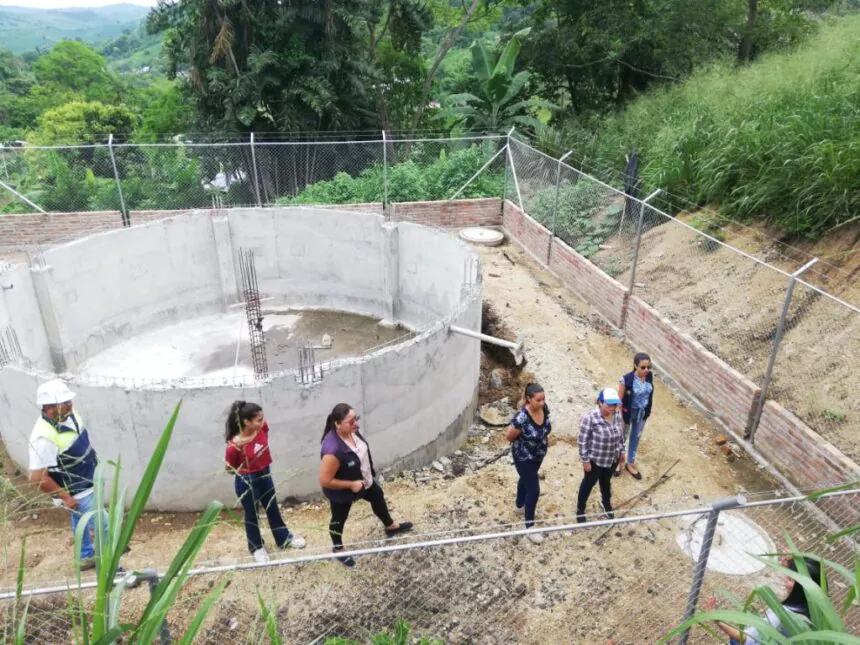 Niños y familias acceden a agua potable gracias a la campaña El Agua Nos Une en Ecuador