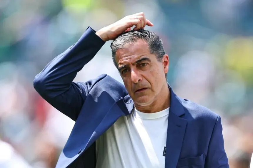 Botafogo echó a su entrenador diez días después de ganarle al PSG