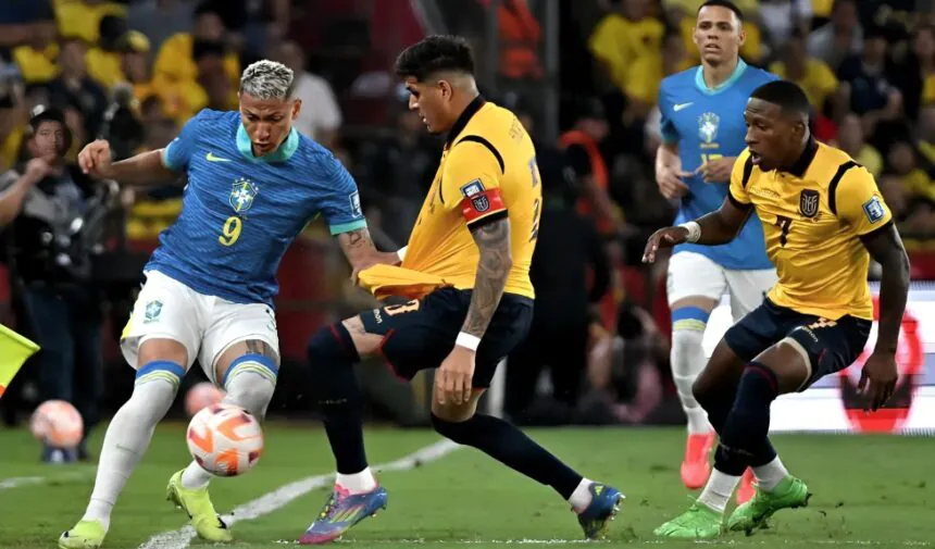 Ecuador y Brasil empatan 0-0 en la fecha 15 de las Eliminatorias