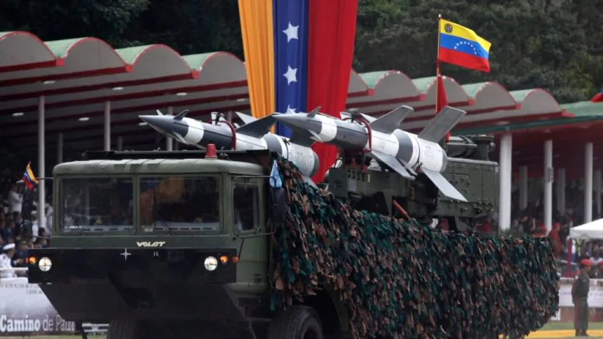 Desfile militar en Venezuela con tecnología rusa y drones nacionales