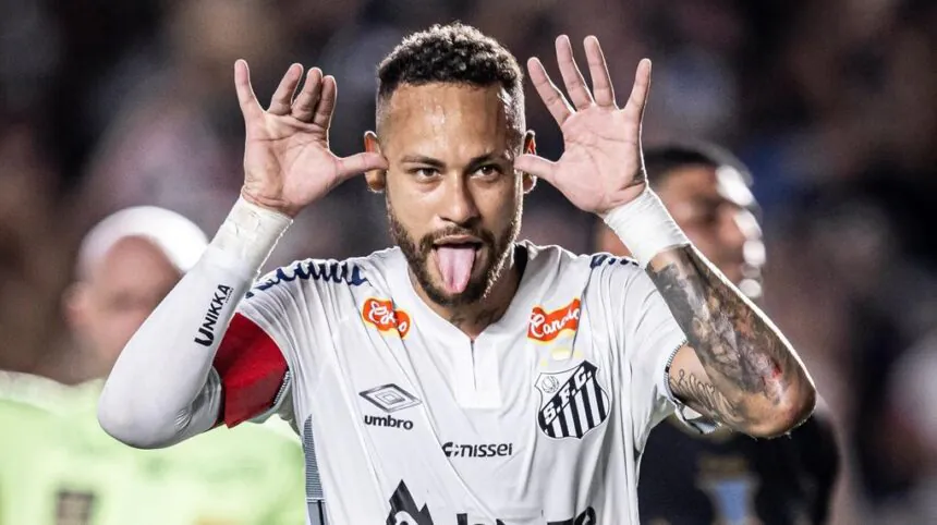 Neymar celebra su gol en su regreso al Santos ante Flamengo en el Brasileirao 2025