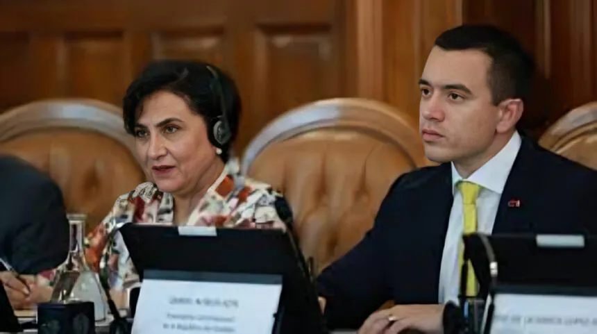 Daniel Noboa anticipa un referéndum para decidir sobre el regreso de bases extranjeras a Ecuador y plantea alianzas con Europa en seguridad.