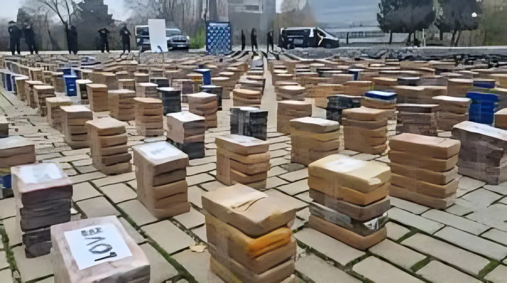 Autoridades incautaron tres toneladas de cocaína en una hacienda de Chongón, usada como fachada por la mafia albanesa en Ecuador.