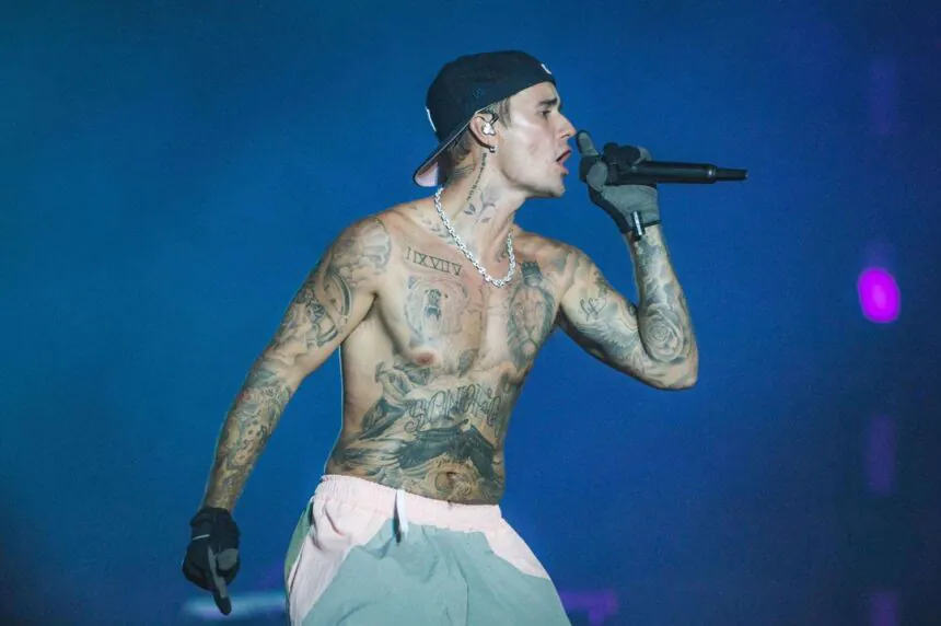 Justin Bieber estrena disco Swag